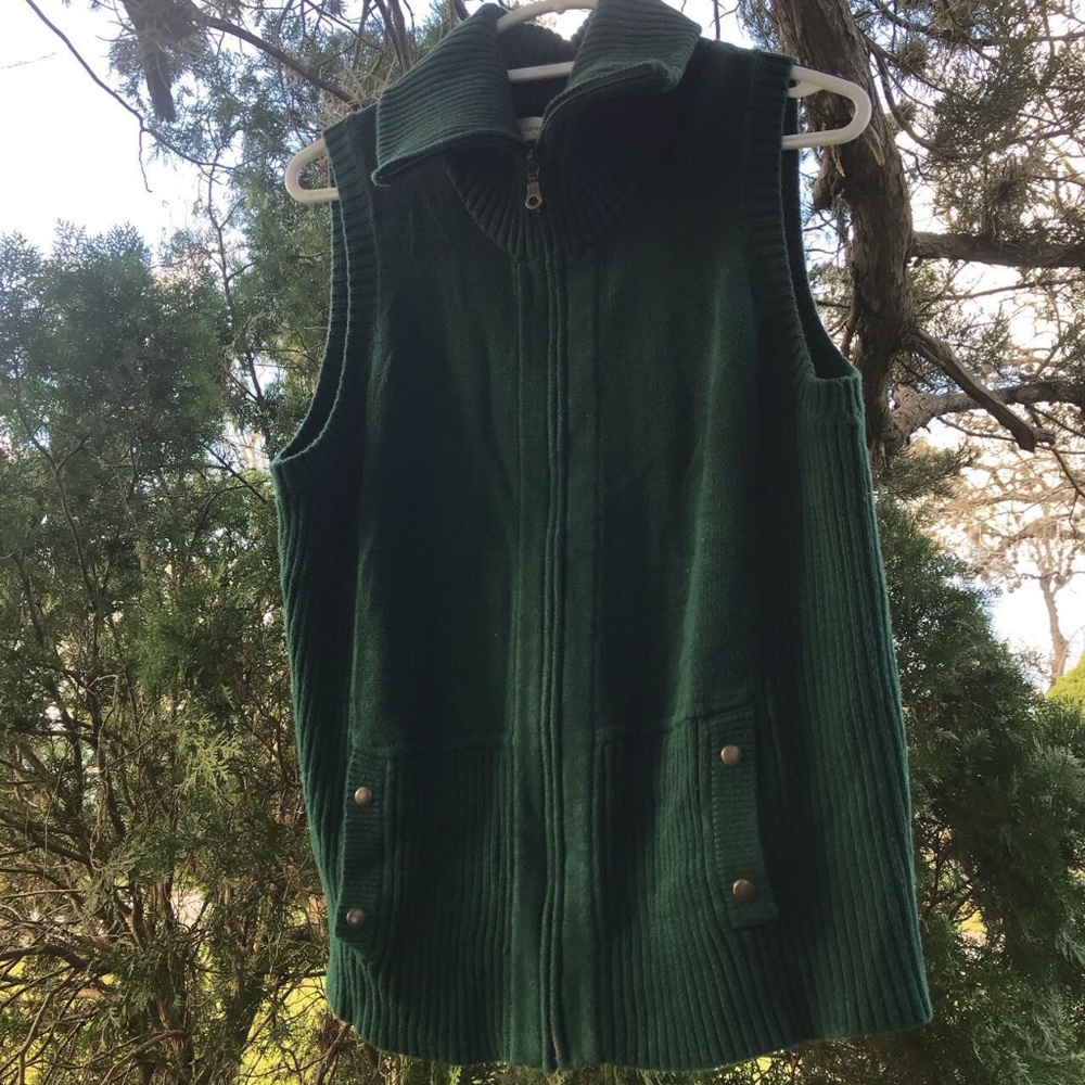Knit vest